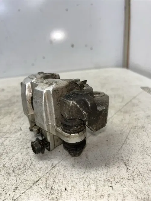 1996 Yamaha XT225 Front Brake Caliper Assy Left  2580T-11-00