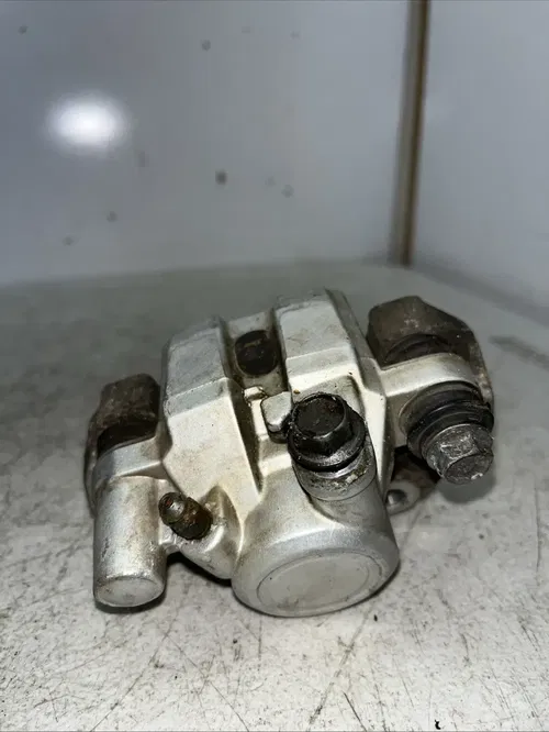 1996 Yamaha XT225 Front Brake Caliper Assy Left  2580T-11-00