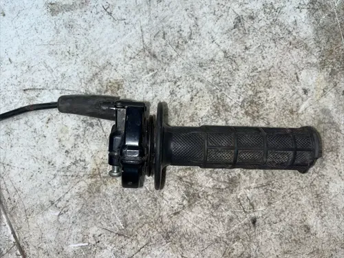 2007 Suzuki DRZ125L Grip Throttle