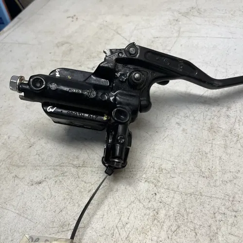 2019 Can-Am Outlander 570XT Brake Master Cylinder Left 705601430