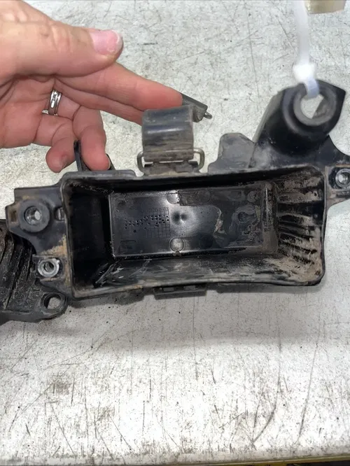 2025 Honda CRF250R Battery Box 50325-K95-AA0 50326-MKE-AF1