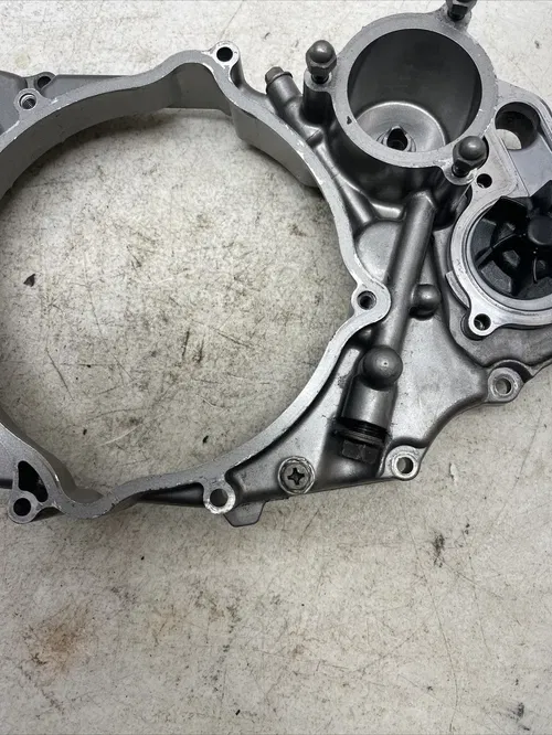 2004 SUZUKI DRZ400E OEM INNER CLUTCH COVER CASE COVER 11341-29F50