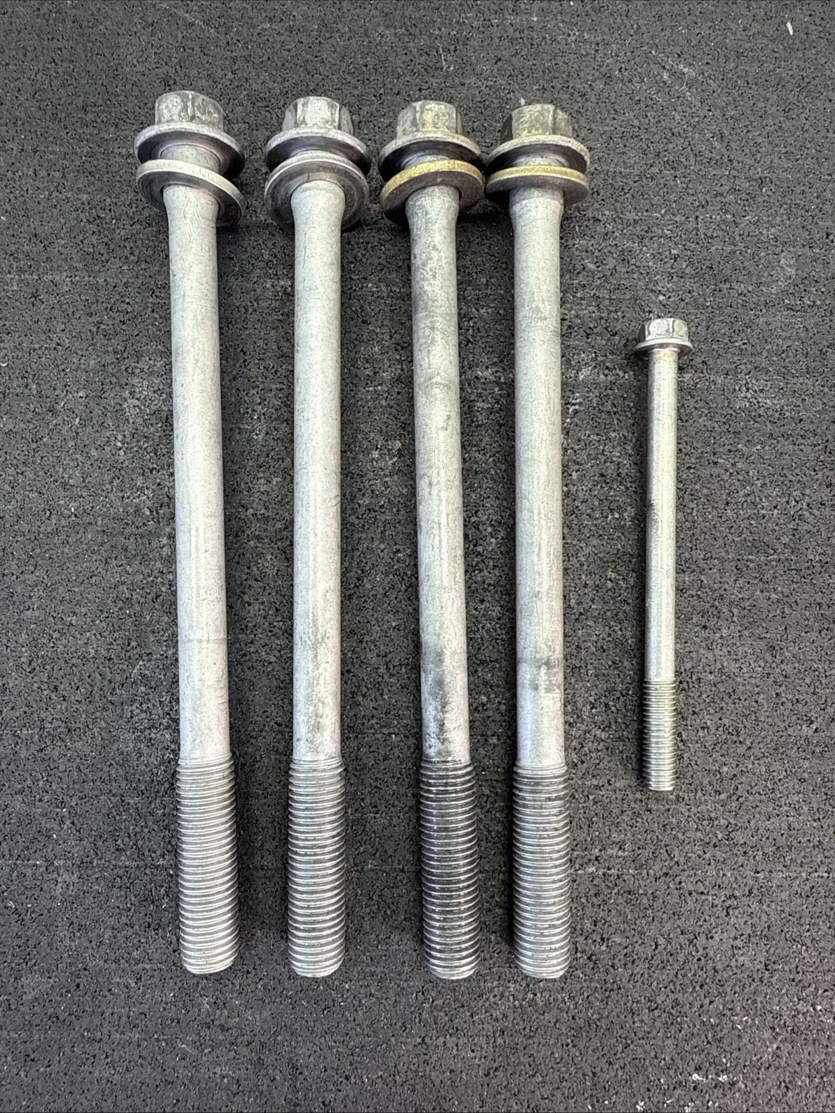 2024 HONDA CRF450R BOLT, FLANGE (10X143) 90001-MKE-A00