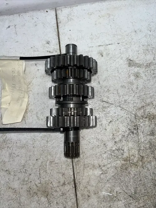 2001 Suzuki RM250 Engine Main Counter Transmission Shaft