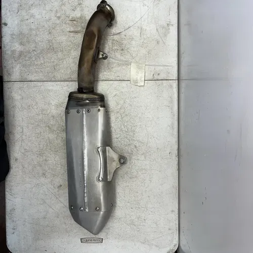 2025 HONDA CRF250R OEM Muffler Assy 18300-K95-AG0