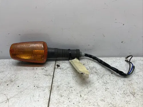 2001 Yamaha XT225 Rt Front flasher light IUF-83320-00-00