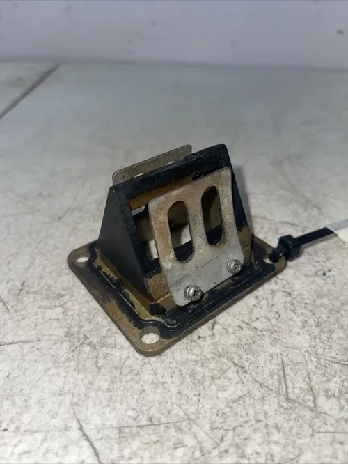 2004 YAMAHA YZ85 OEM REED VALVE ASSY  4ES-13610-00-00