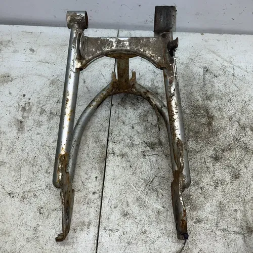 1996 Yamaha PW80 PW 80 Rear Arm Comp Swingarm 21W-22110-00-35