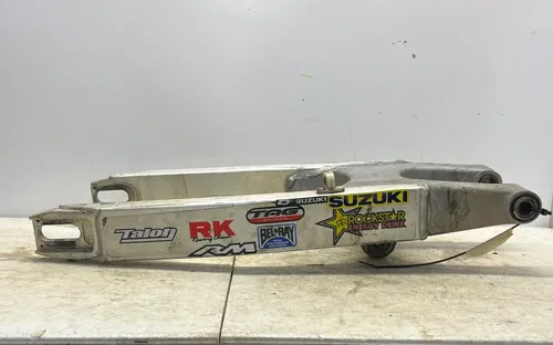 2001 Suzuki RM250 Swingarm 61000-37E21