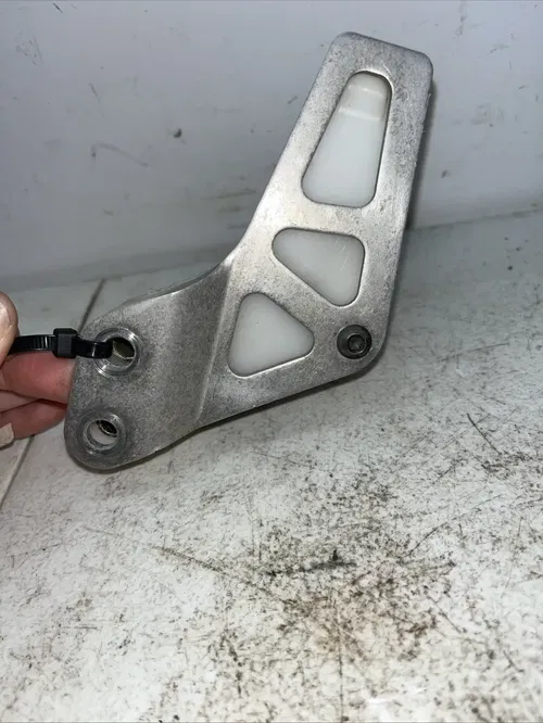 2004 Yamaha YZ85 Chain Support