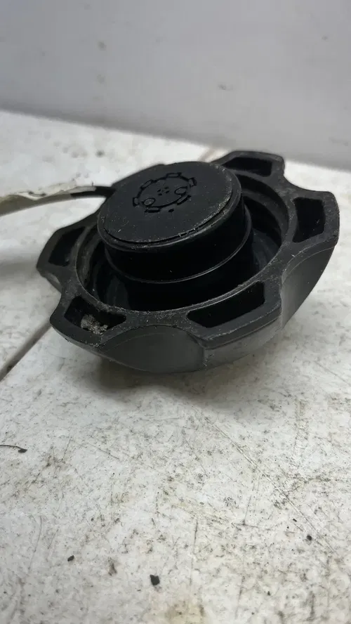 1998 Honda XR80 Fuel Cap Gas cap 17620-KT1-780