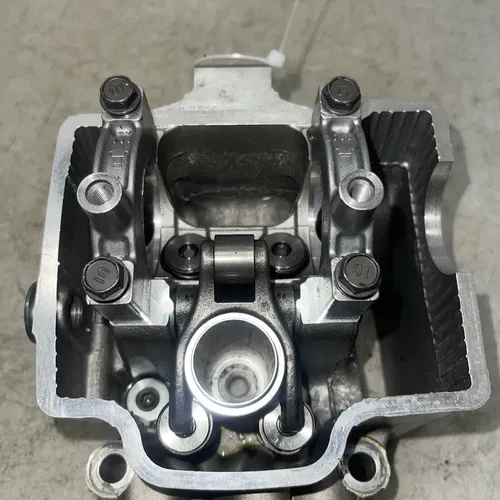 2007 HONDA CRF 250R OEM CYLINDER HEAD ASSY. 12010-KRN-A00