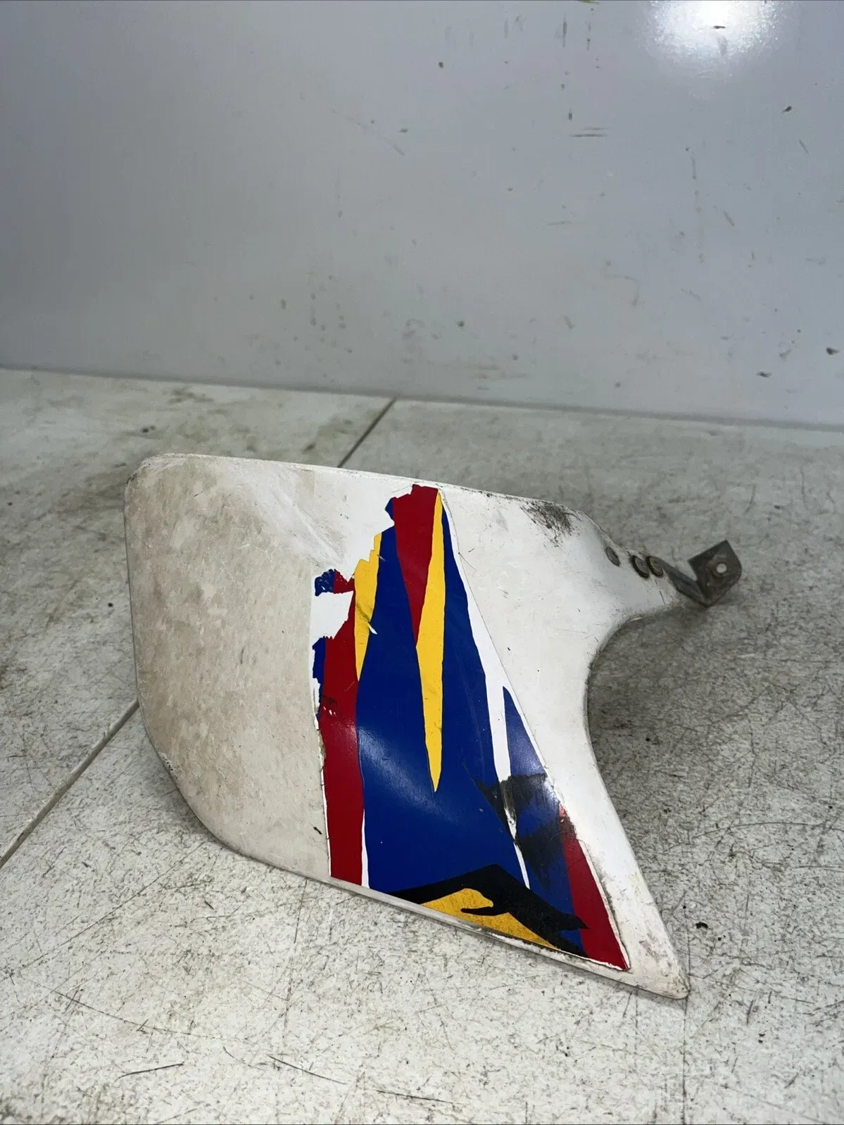 1996 Yamaha XT225 Serow Right Gas Tank Air Scoop Shroud 4BE-W2132-00-00