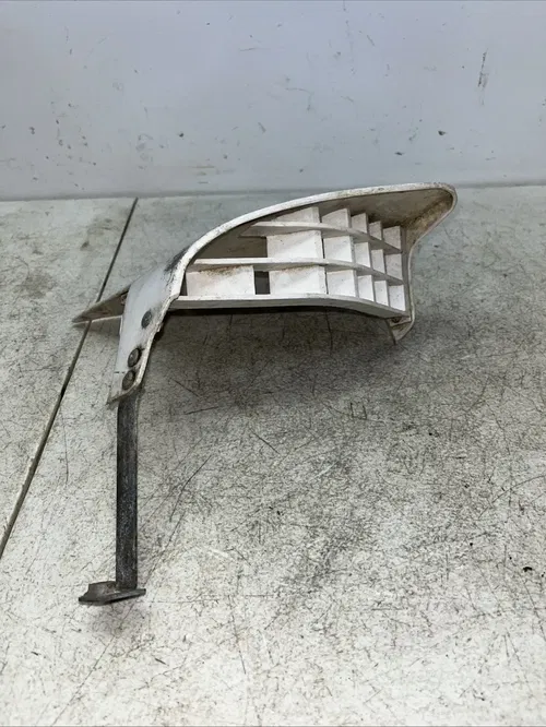 1996 Yamaha XT225 Serow Right Gas Tank Air Scoop Shroud 4BE-W2132-00-00