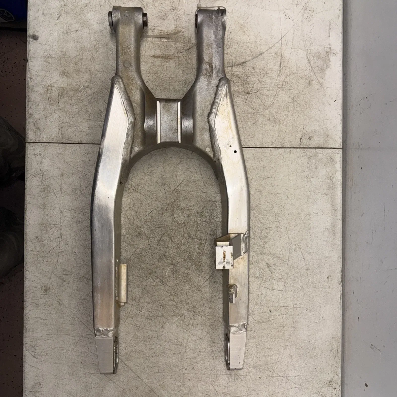 Honda CRF250R CRF250 OEM Rear Swing Arm Swingarm Suspension 04-07 52200-KRN-J00