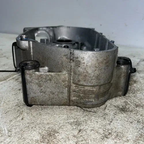 1996 Yamaha PW80 PW 80 Right Crankcase 1W7-15121-03-00