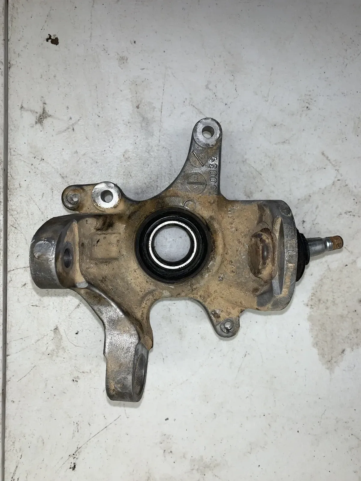 2013 Suzuki Kingquad LTA 750 Left Steering Knuckle 51241-31G00