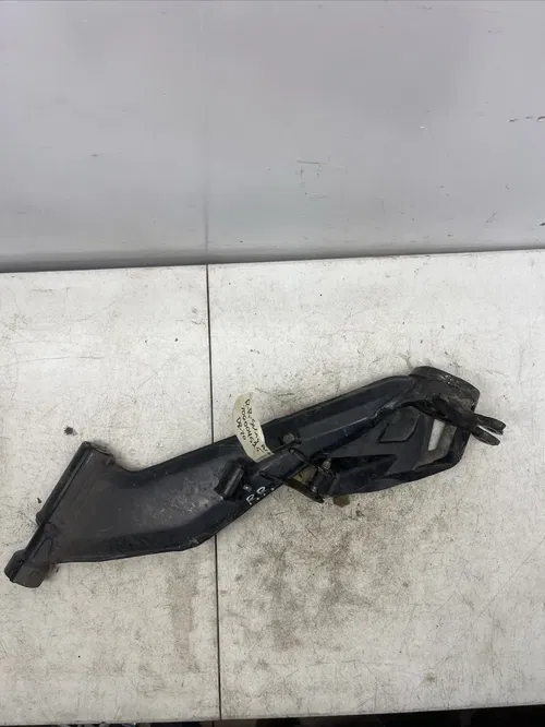 2019 CAN AM OUTLANDER 570XT OEM RIGHT REAR SWINGARM 706004525