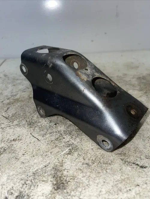 2007 SUZUKI DRZ125L OEM LOWER FRAME MOUNT 41992-08G00-YU8