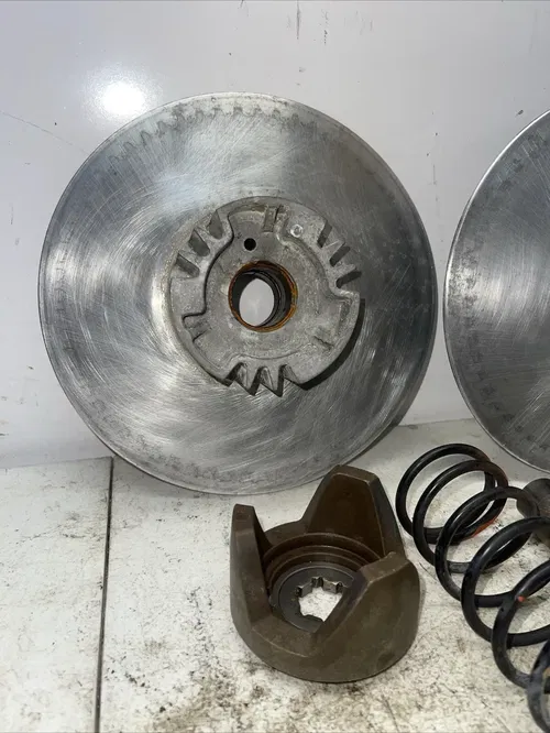 2019 Can Am Outlander 570XT OEM SECONDARY CLUTCH 420280178