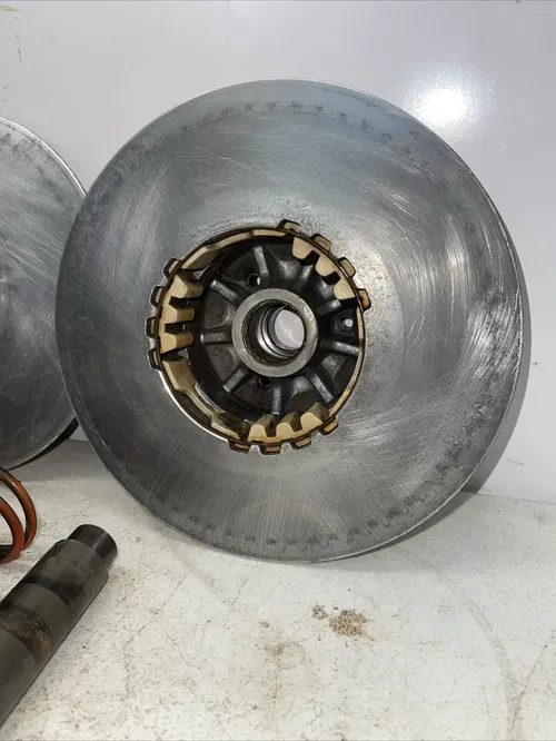 2019 Can Am Outlander 570XT OEM SECONDARY CLUTCH 420280178