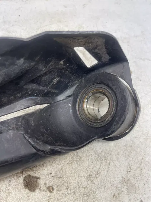 2019 CAN AM OUTLANDER 570XT OEM LEFT REAR SWINGARM 706001646