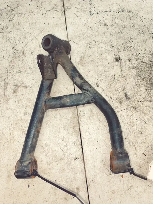 2001 Polaris Scrambler 90 Oem Left A Arm 0450315 AP115