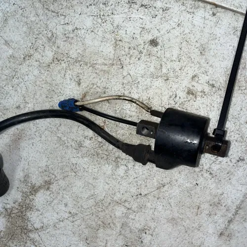 2001 SUZUKI RM250 OEM IGNITION COIL SPARK PULSAR CAP 33410-08G00