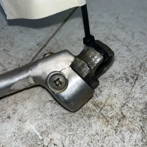 2001 SUZUKI RM250 OEM KICK START LEVER KICK STARTER KICKER 26300-37F01
