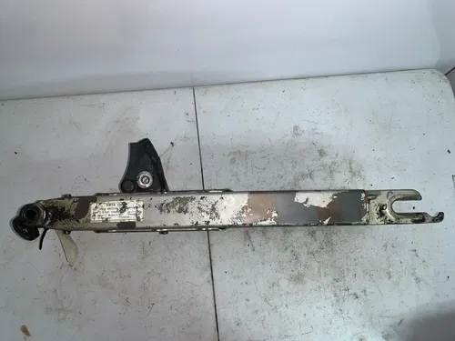 1995 Honda XR200r Swing Arm 52100-KT0-870