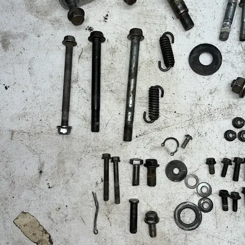 2001 Suzuki RM 250 Bolt Kit