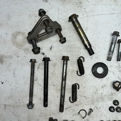 2001 Suzuki RM 250 Bolt Kit