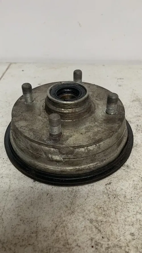 2004 Honda Trx90 Front Wheel Hub