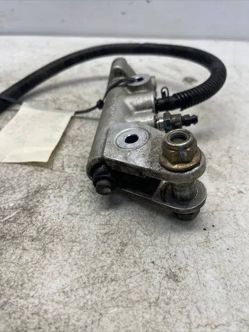 2019 CAN AM OUTLANDER 570XT OEM REAR MASTER CYLINDER 705601273