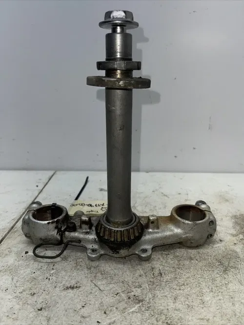 2001 Yamaha Xt225 Bottom Triple Clamp 1RF-23340-00-00