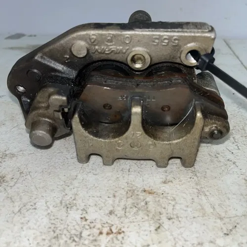 2001 Suzuki RM250 Front Brake Caliper 59300-37F04