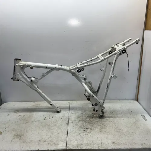 1998 Honda XR80R Frame 50100-KN4-A11ZA