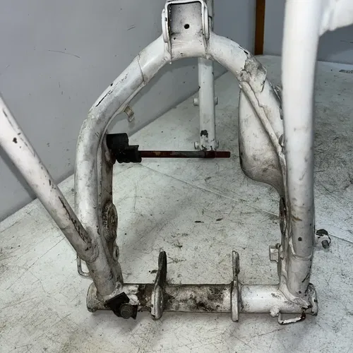 1998 Honda XR80R Frame 50100-KN4-A11ZA