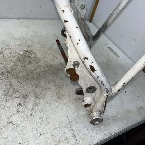1998 Honda XR80R Frame 50100-KN4-A11ZA