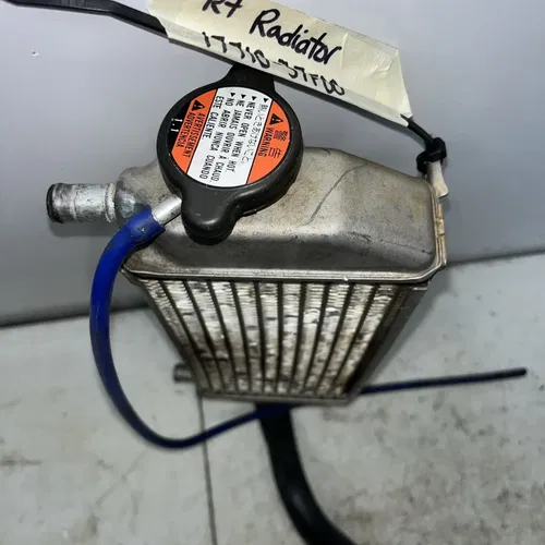 2001 Suzuki RM250 Rt Radiator 17710-37F00