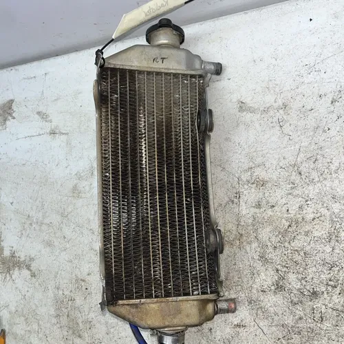 2001 Suzuki RM250 Rt Radiator 17710-37F00