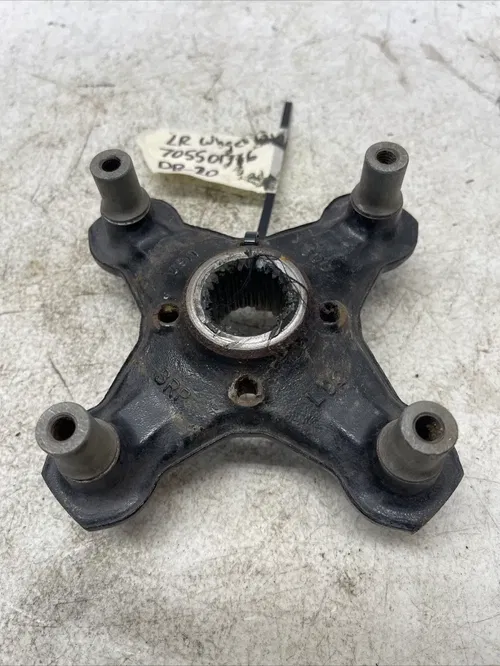 2019 CAN AM OUTLANDER 570XT OEM LEFT REAR WHEEL HUB 705501716