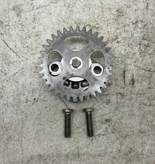 2002 YAMAHA TTR125L OIL PUMP 401-16111-00-30