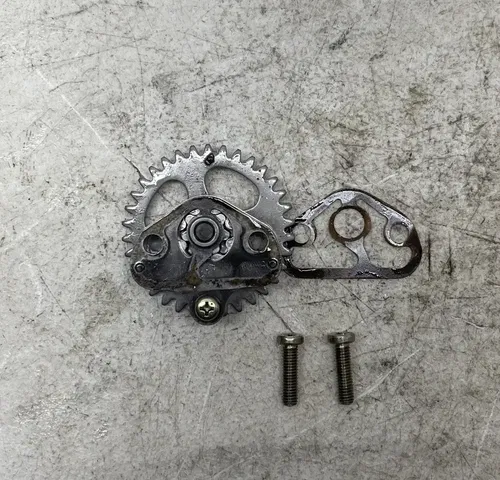 2002 YAMAHA TTR125L OIL PUMP 401-16111-00-30