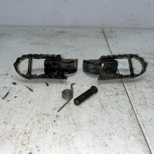 2007 Suzuki DRZ125L Foot Pegs 43550-03B00