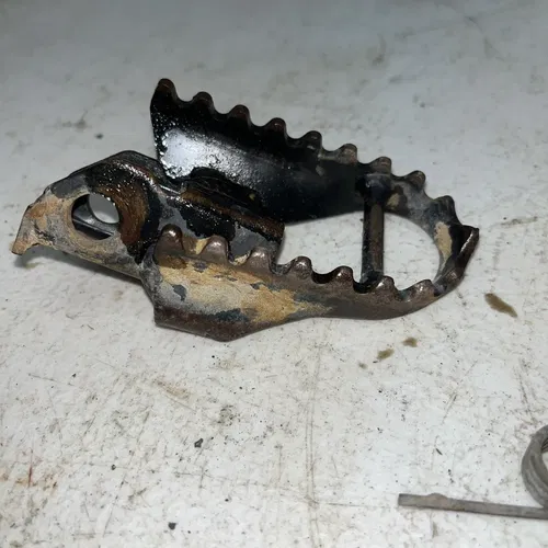 2007 Suzuki DRZ125L Foot Pegs 43550-03B00
