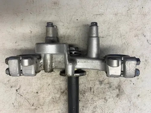 2004 Yamaha TTR 225 Triple Clamps