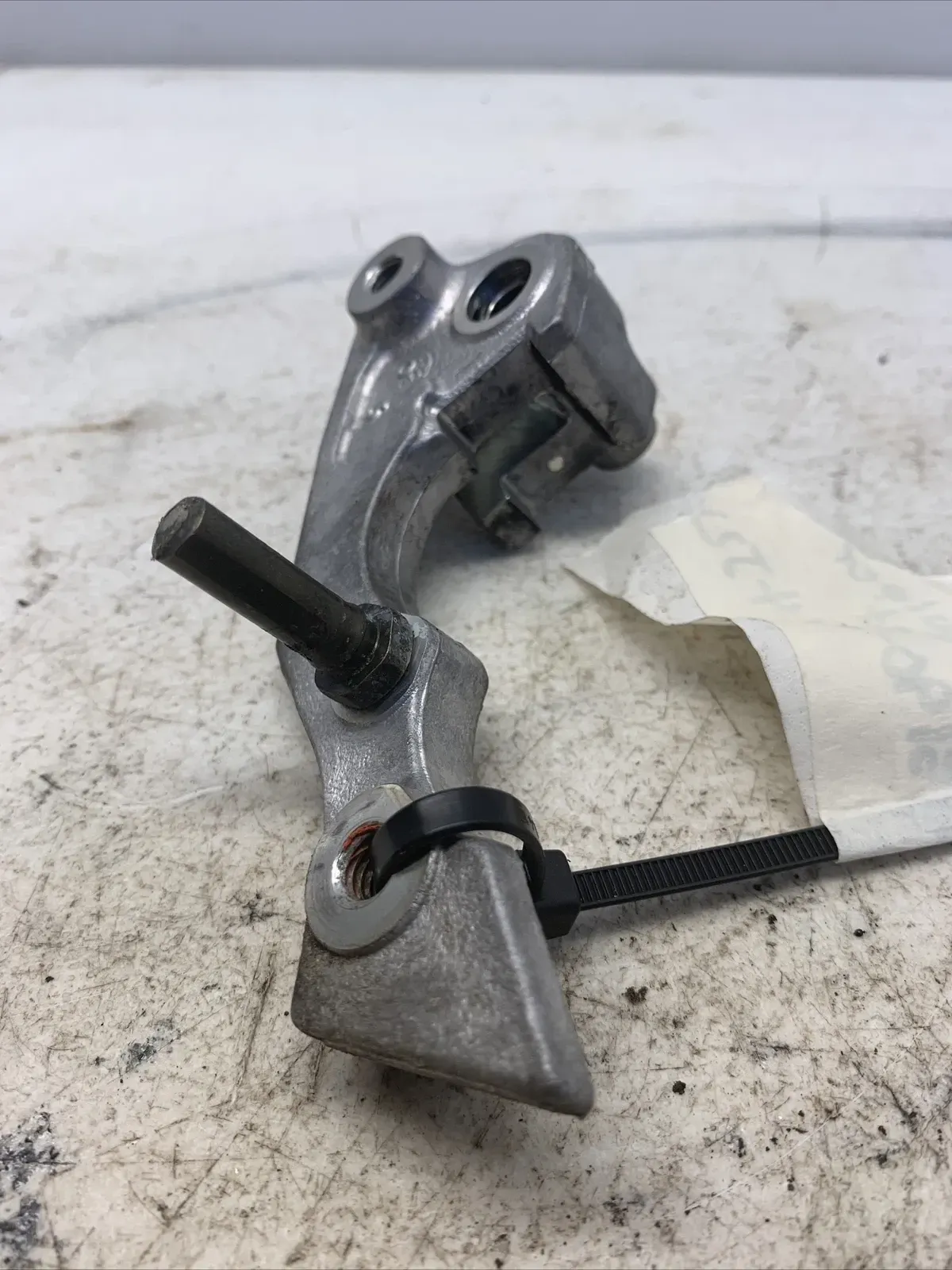 2001 HONDA CR125 FRONT BRAKE BRACKET