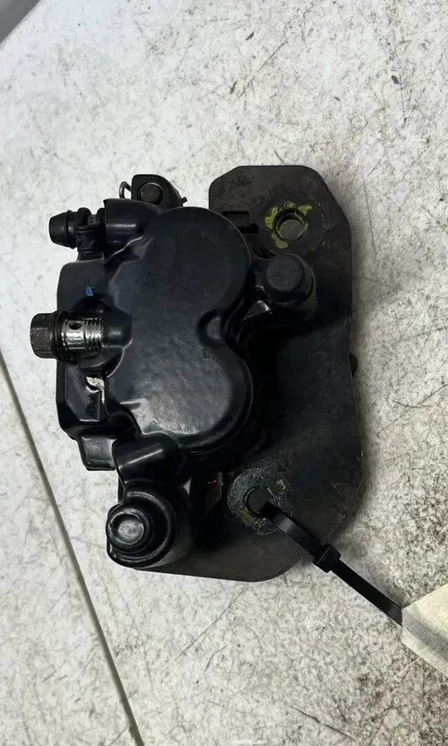 2019 Can Am Outlander 570XT RH Front Brake Caliper Assy 705600861