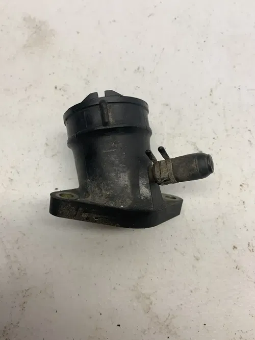 2001 Yamaha TTR125 Carburetor Joint